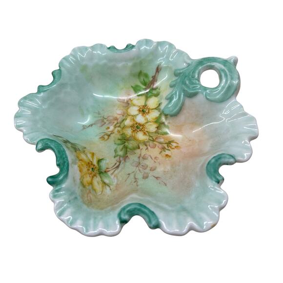 Porcelain Trinket Dish, Hand Painted Cherry or Apple Blossoms Vintage R. Wade - Picture 1 of 6